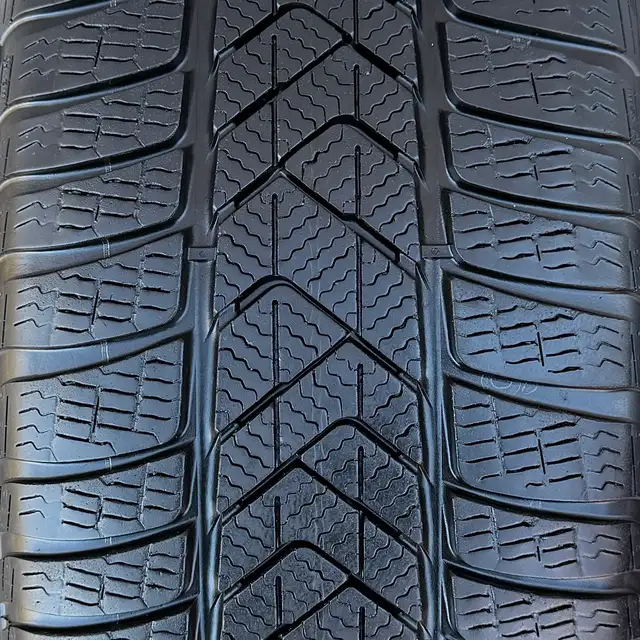 (90%) 4x BMW X3 | X4 20" OEM Winter Wheels Package in Tires & Rims in City of Toronto - Image 11