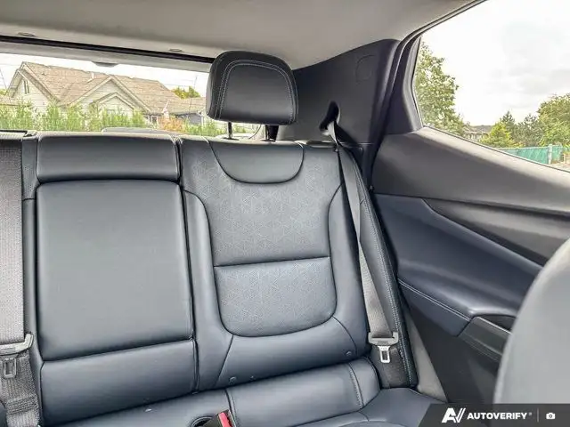 2022 Chevrolet Bolt EUV Premier | One Owner | Apple CarPlay in Cars & Trucks in Tricities/Pitt/Maple - Image 15