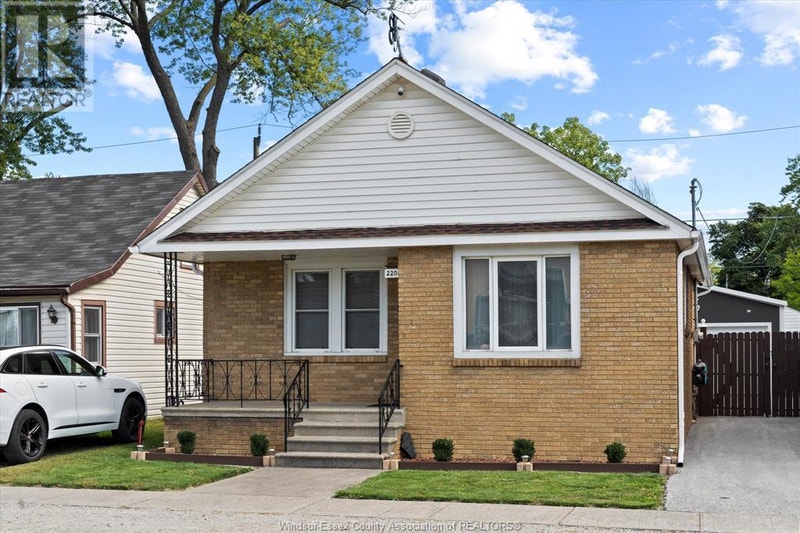 2200 AVENUE Windsor, Ontario Houses for Sale Windsor Region
