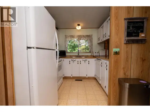 3918 PUNTZI LAKE ROAD Williams Lake, British Columbia in Houses for Sale in Williams Lake - Image 9