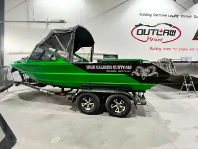 2022 High Caliber Rimfire 17’ Tunnel Hull $ 130,000 Kodiak 5.3 with Hamilton 212 with only 65 hours...