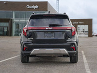 *Sunroof, Heated Steering Wheel, Heated Seats, Apple CarPlay, Android Auto!* Explore your world in t... (image 4)