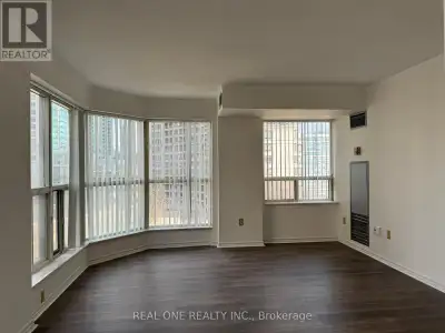 909 - 325 WEBB DRIVE Mississauga (City Centre), Ontario