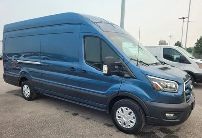New 2023 Transit Electric Extended High Roof 23-3070