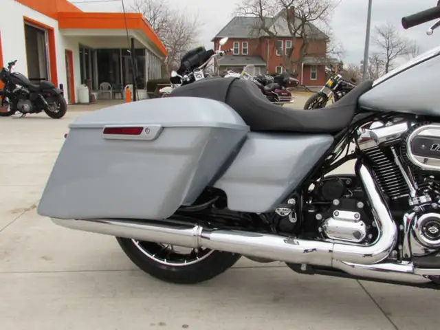 2023 Harley-Davidson FLHXS Street Glide Special in Sport Touring in Leamington - Image 8