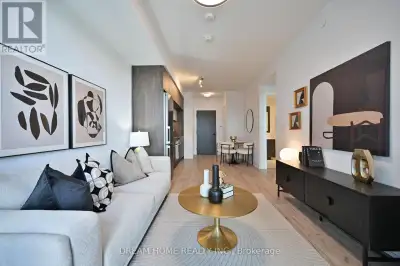 Luxury 1 Bedroom Suite At Scala Condo Build by Tridel, in Bayview Village, With 9-Ft Ceilings, Floor...