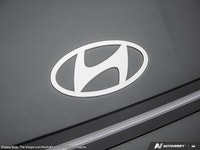 This Hyundai Sonata Hybrid has a strong Gas/Electric I-4 2.0 L/122 engine powering this Automatic tr... (image 8)