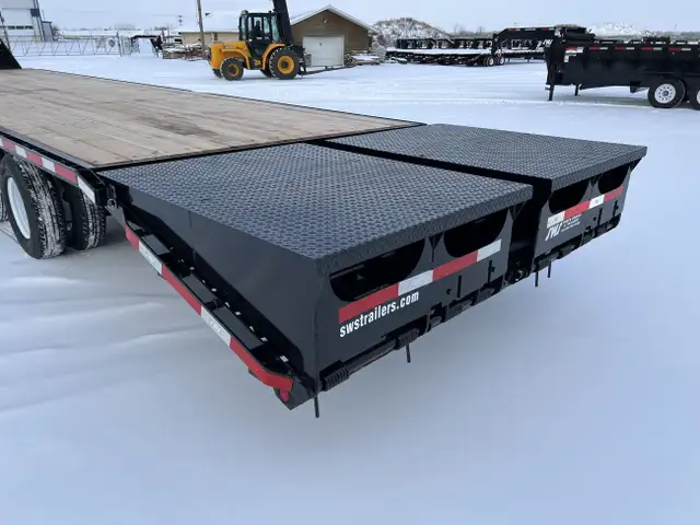 2026 SWS 36' Gooseneck Trailer (2) 10K Axles in Farming Equipment in Edmonton - Image 6