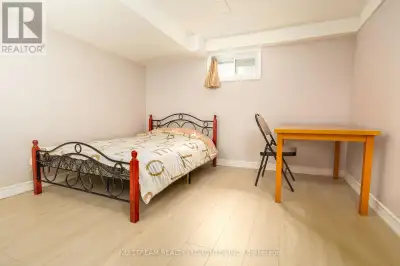 66 CROSSBOW CRESCENT Toronto (Pleasant View), Ontario