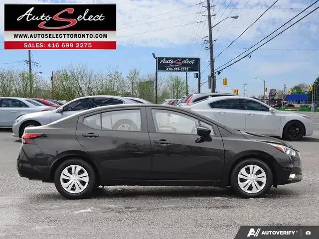 2021 Nissan Versa S Backup Camera - Well Maintained - Clean C... in Cars & Trucks in City of Toronto - Image 4