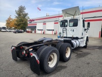 Ryder Stock ID: 835540 Transmission Type/Speed: AUTO 13 Engine: DIESEL DD15 GHG'17 505/1625 Horse Po... (image 5)