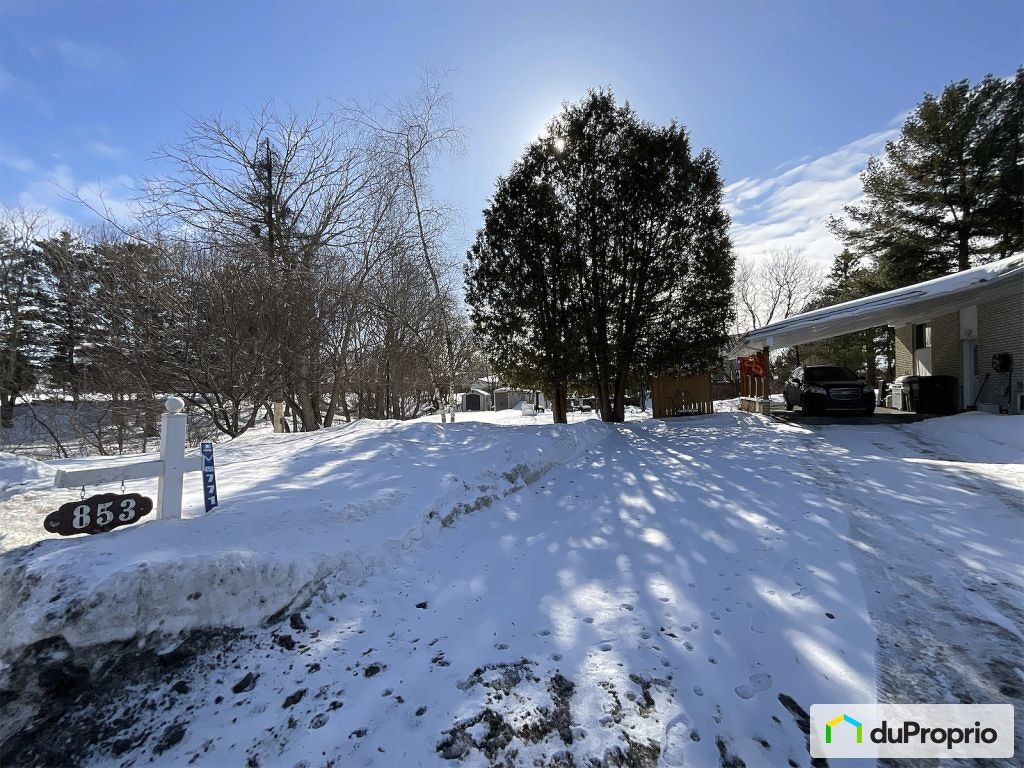 $399,900 - Bungalow for sale in St-Jude — photo 2