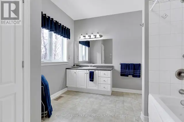 2600 RAMSAY CONCESSION 2B Mississippi Mills, Ontario in Houses for Sale in Ottawa - Image 20
