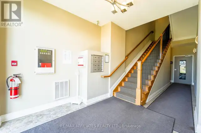 201 - 220 JANKA PRIVATE Ottawa, Ontario62863783312385123