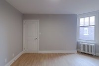 Renovated Akelius two bedroom apartment for rent. Located near Mount-Stephen in the Westmount neighb... (image 6)