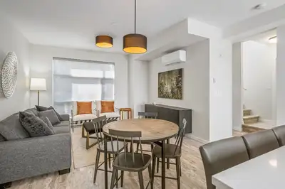 **Ask about our 1 FULL Month's Free rent! Apply Today. **40% off Telus Products and Services ** 6 mo...