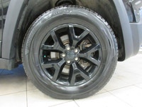 JEEP CHEROKEE 2016 TRAILHAWK V6 3.2L 4X4 TOUT ÉQUIPÉ / INTÉRIEUR EN CUIR NOIR CHAUFFANT / VOLANT CHA... (image 5)