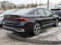 Crowfoot Hyundai, AMVIC Licensed Dealer Mileage: 25,316 km Accident History: No accidents Experience... (image 6)