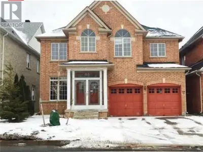 45 CASTLEMORE AVENUE Markham (Berczy), Ontario