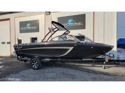 Tige R20 2013 Longeur / Length : 20' Largeur / Beam : 94'' Capacité / Capacity : 12 Passagers / Pass...