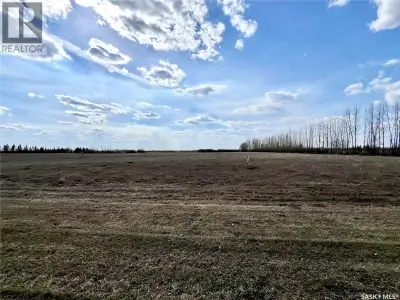 Land situated in an excellent location on the very desired York Lake Road! Build your dream home, ga...