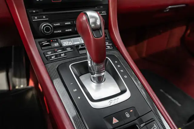 2017 Porsche 9115565647876220723218