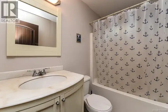 2735 Rydal Ave Cumberland, British Columbia in Houses for Sale in Comox / Courtenay / Cumberland - Image 34