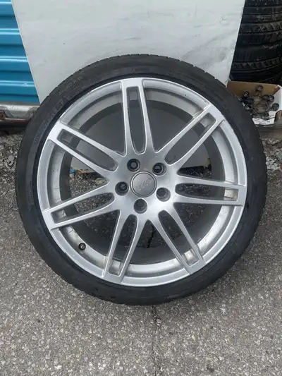 IF U SEE THIS AD,, RIMS TIRES STILL FOR SALE 4 OEM audi Rims 235/40/19 CONTINENTAL contiwinter WINTE...
