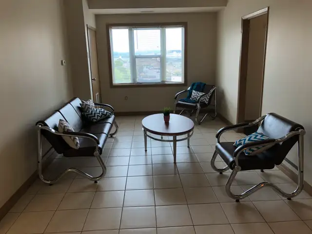 Student Rentals Located on Lester Street - Walk to School!!! in Room Rentals & Roommates in Kitchener / Waterloo - Image 5