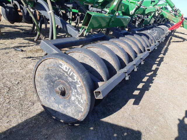 PARTING OUT: John Deere 1835 Air Drill (Parts & Salvage) in Other in Brandon - Image 4