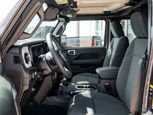 2026 Jeep Wrangler Sahara in Cars & Trucks in Barrie - Image 21