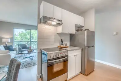 Kingsland Gardens - 2 Bedroom, 1 Bathroom Apartment for Rent