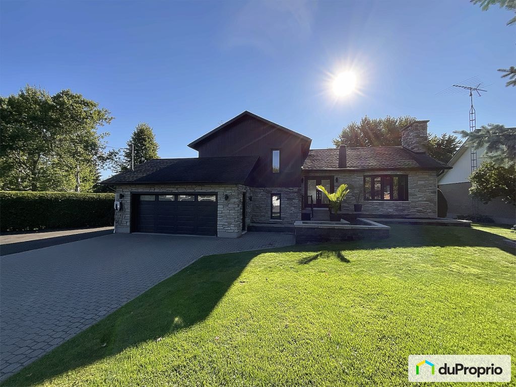 $884,000 - Split Level for sale in Ange-Gardien-de-Rouville — photo 1