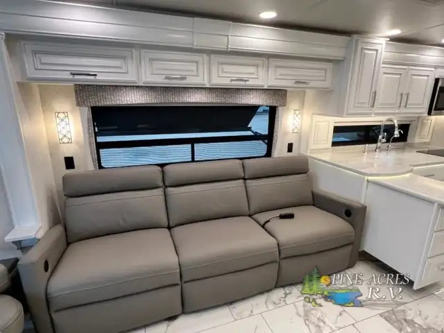 2024 Entegra Coach Anthem 44B 450 h.p. Diesel in RVs & Motorhomes in Moncton - Image 35