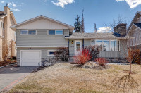 FULLY UPDATED 4 BEDROOM HOME ON A LARGE LOT IN CHARLESWOOD!