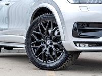Carget Supercentre is proud to present this 2023 Volvo XC90 Ultimate Dark Theme! EXTERIOR: SILVER DA... (image 3)