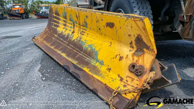 GRATTE A NEIGE CHARRUE & AILE DE COTE in Heavy Equipment in Longueuil / South Shore - Image 6