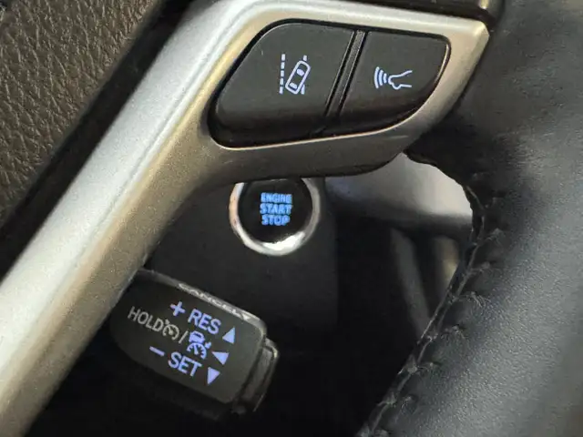 2017 Toyota Highlander XSE, AWD, Captain Seats, No Accident in Cars & Trucks in Edmonton - Image 20