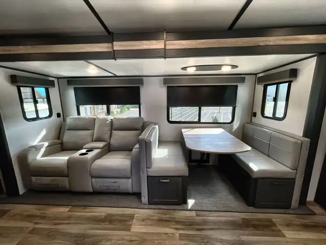 2023 KEYSTONE PREMIER ULTRALIGHT 25FKPR (FINANCING AVAILABLE) in Travel Trailers & Campers in Cambridge - Image 8