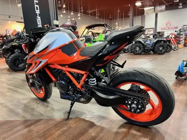 2023 KTM 1290 Super Duke R Evo in Sport Bikes in Oakville / Halton Region - Image 5