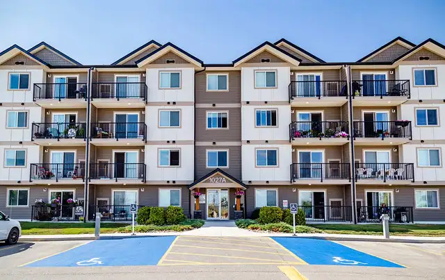 Pet-Friendly One Bedroom One Bath with In-suite Laundry for Rent in Long Term Rentals in Winnipeg - Image 2