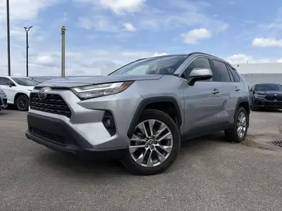 Découvrez ce Toyota RAV4 XLE 2023, un VUS polyvalent alliant confort, fiabilité et technologie. Prop...