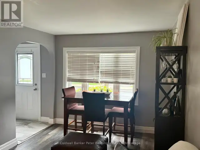 582 9TH STREET Hanover, Ontario in Houses for Sale in Owen Sound - Image 4