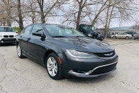 Zoomer Auto 2016 Chrysler 200 LX With One Owner, No accident, Low KM has blue tooth, power window, p... (image 2)