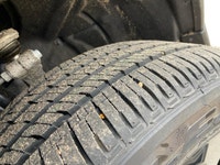 This Jeep Grand Cherokee has a strong EC7 2.0L HURRICANE 4 TURBO W/ESS engine powering this Automati... (image 7)