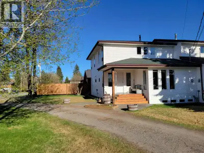 Great location close to downtown Vanderhoof. Features of this well cared for townhouse duplex strata...