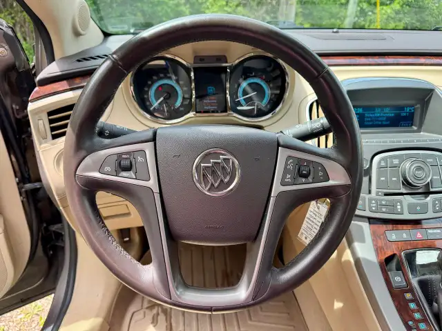 2012 Buick LaCrosse Convenience5524894909687603217