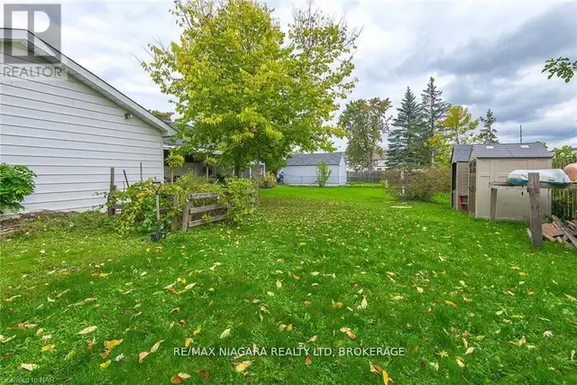 4270 CHIPPAWA PARKWAY Niagara Falls (Chippawa), Ontario in Houses for Sale in St. Catharines - Image 6
