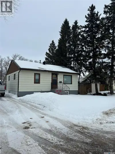 Great fixer upper in West Flats with a detached garage! 2 Beds 1 Bath and partially finished basemen...