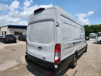 NEW ARRIVAL - Fully Serviced & Ontario Safety Certified AT NO ADDITIONAL COST - NO HIDDEN FEES - Har... (image 6)